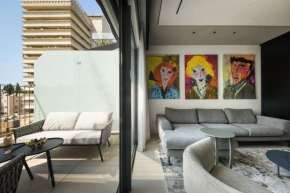 Modern and Vibrant 2BR apartment with Private Balcony and Shelter by Sea N' Rent